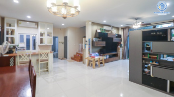 *****บ้านเดี่ยวมือสองย่านนนทบุรี ม.เพอร์เฟคเพลส ราชพฤกษ์ เฟส2 เนื้อที่กว้าง 71.60 ตร.ว. ฟังก์ชัน 4 ห้องนอน 3 ห้องน้ำ ที่จอดรถ 2 คัน บ้านสภาพสวย พร้อมเข้าอยู่ หน้าบ้านไม่ชนกับหลังอื่น ตั้งบนทำเลเดินทางสะดวก ใกล้รถไฟฟ้าสายสีม่วง "สถานีบางรักน้อยท่าอิฐ" และทางด่วน "กาญจนาภิเษก"